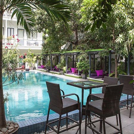 The 252 Hotel Phnom Pen Exterior foto