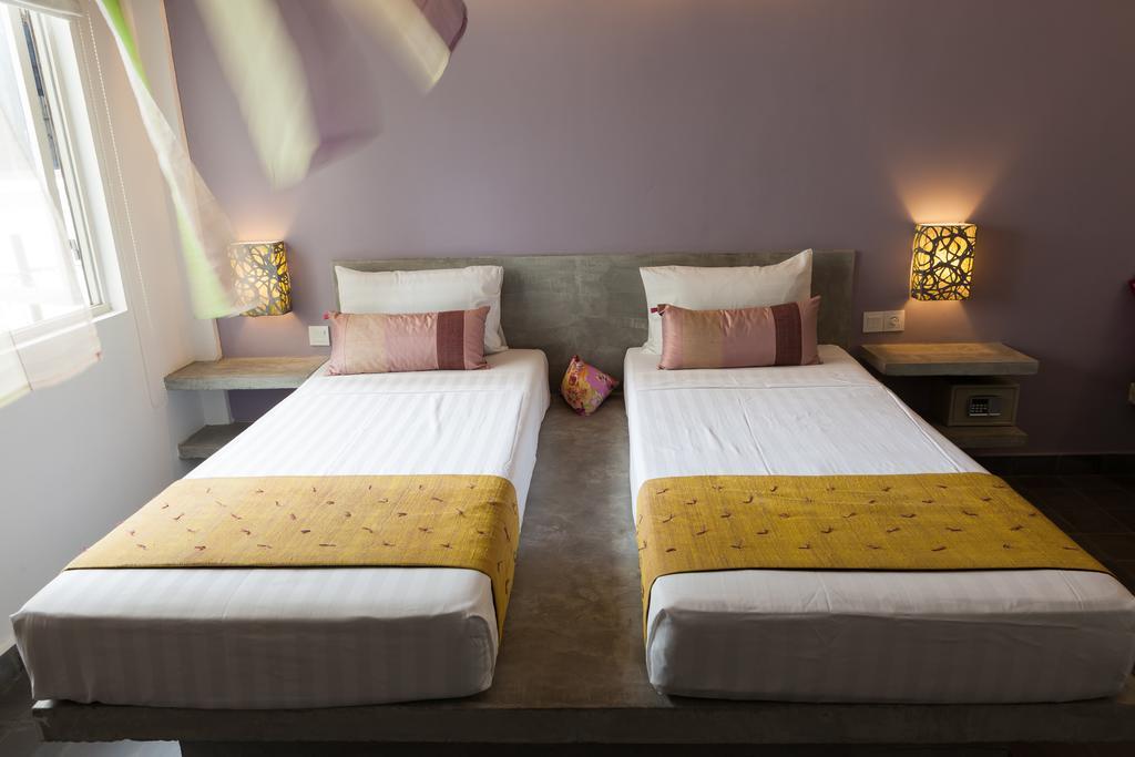 The 252 Hotel Phnom Pen Exterior foto
