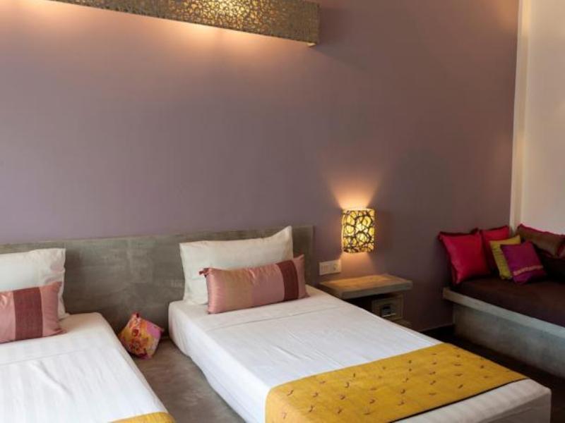 The 252 Hotel Phnom Pen Exterior foto