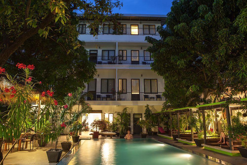The 252 Hotel Phnom Pen Exterior foto