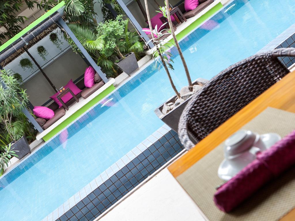 The 252 Hotel Phnom Pen Exterior foto