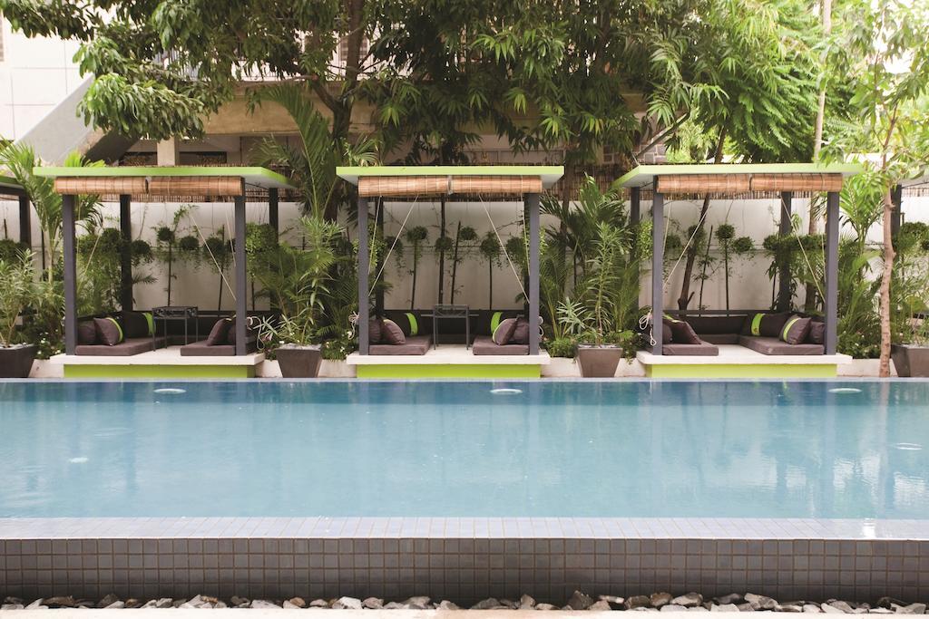 The 252 Hotel Phnom Pen Exterior foto