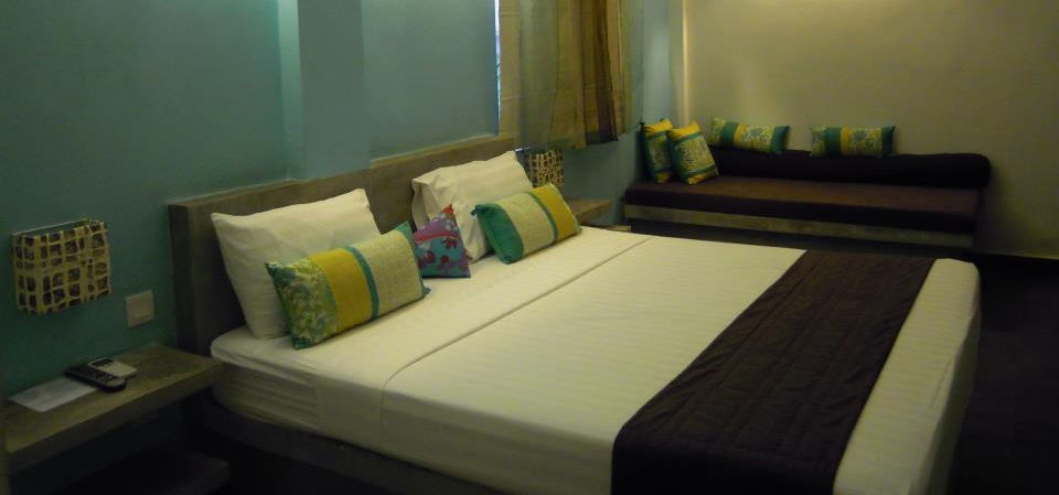 The 252 Hotel Phnom Pen Exterior foto